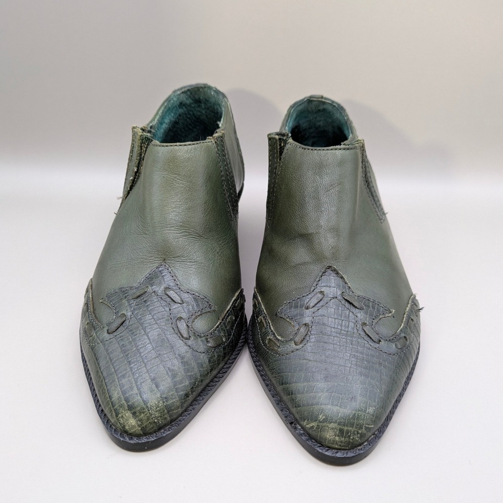 Vintage Nine West Sage Green Leather Lizard Print Western Booties‎ Size 6.5